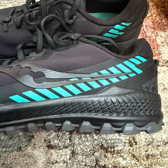 Saucony Peregrine Ice+ Black Outdoor Running Sneakers Shoes Worn Once Size 9.5 - Picture 2 of 9